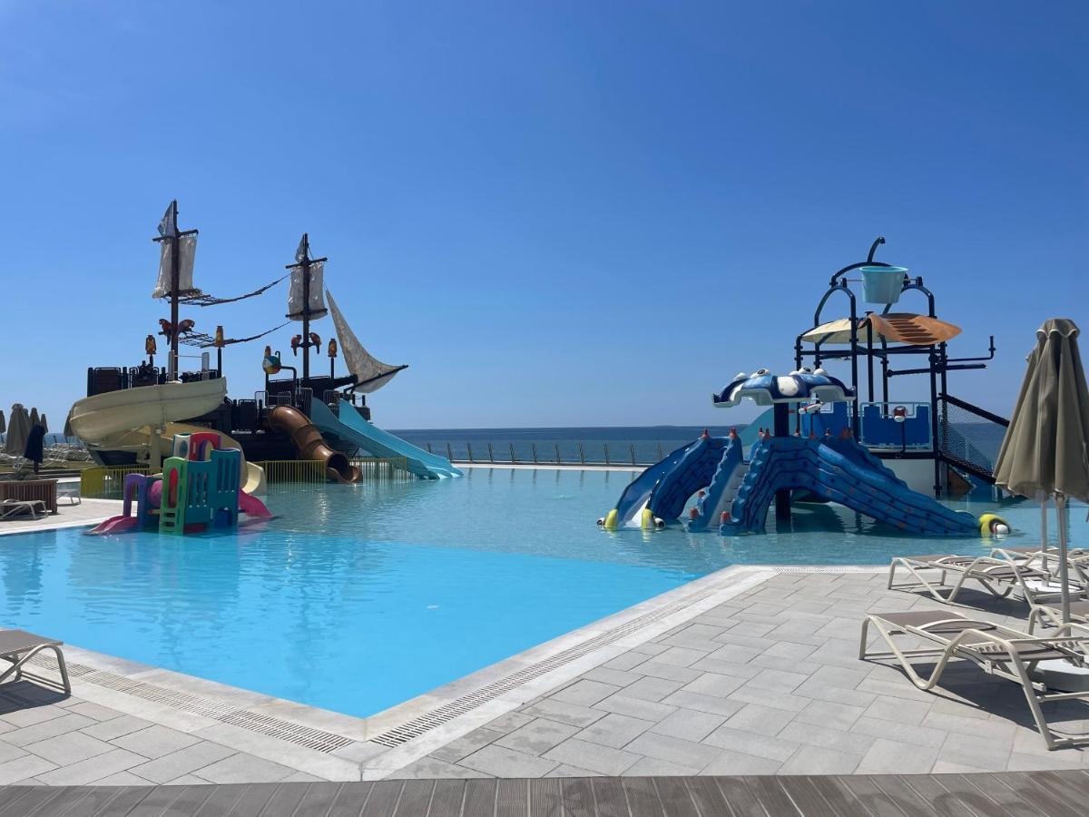 Petra Mare Hotell Ierápetra Eksteriør bilde